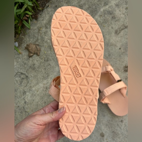 Teva universal slide sandals, BNWOT, size 10 - Picture 7 of 8